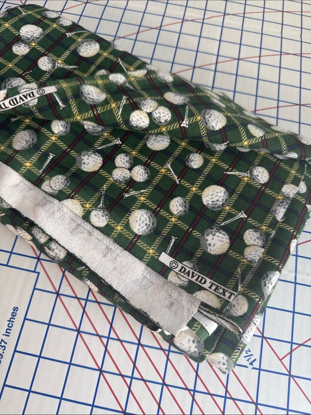 Vintage David Textiles Golf Ball Tartan Flannel Fabric 3 Yards 44” Cotton